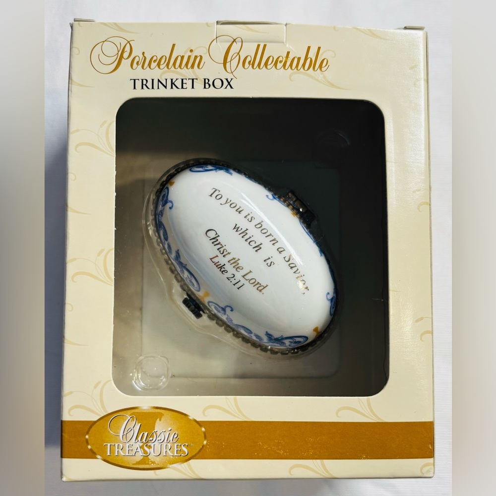 Porcelain Collectable Trinket Box Classic Treasures. New in Box
